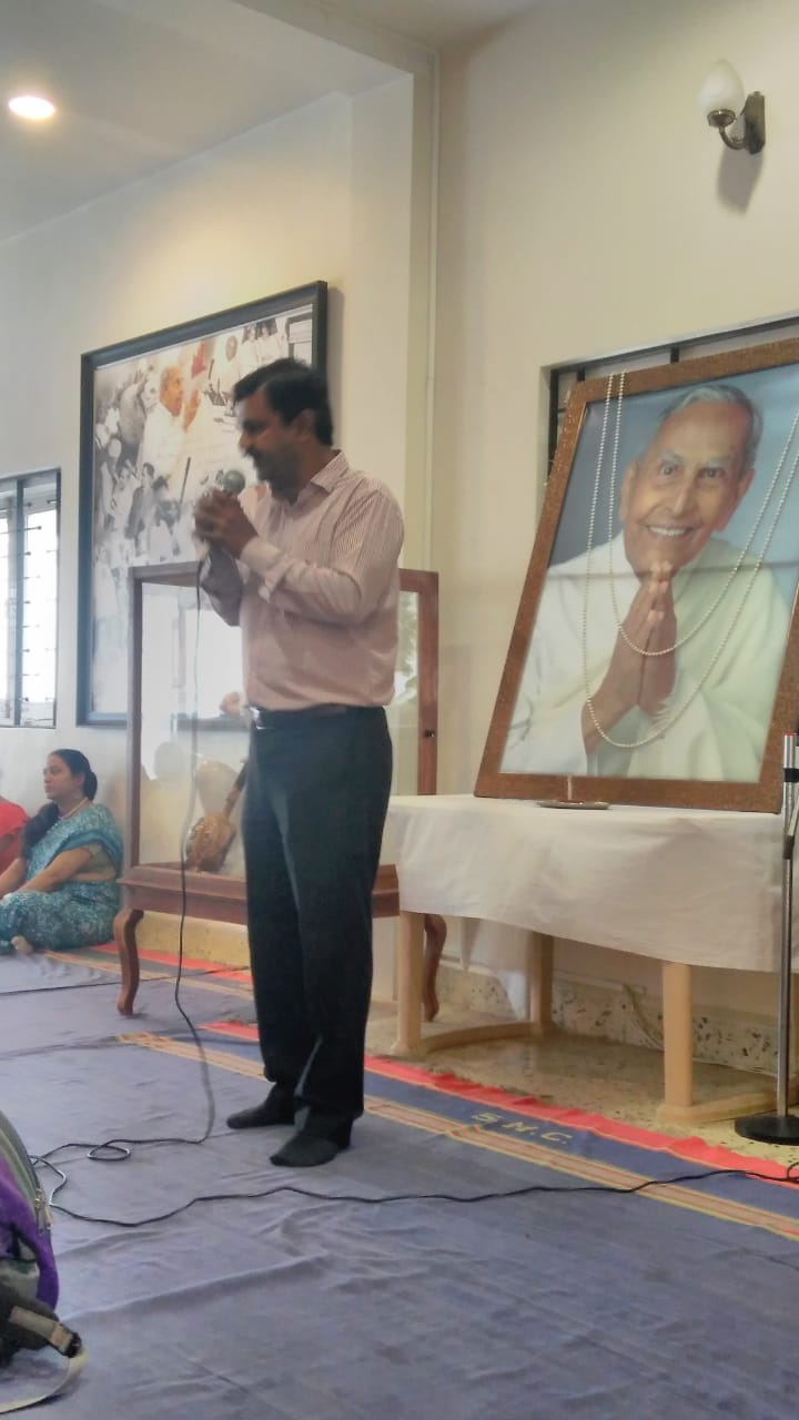 Dr. Adwait Deshpande of IMTC addressing students in Sanctuary