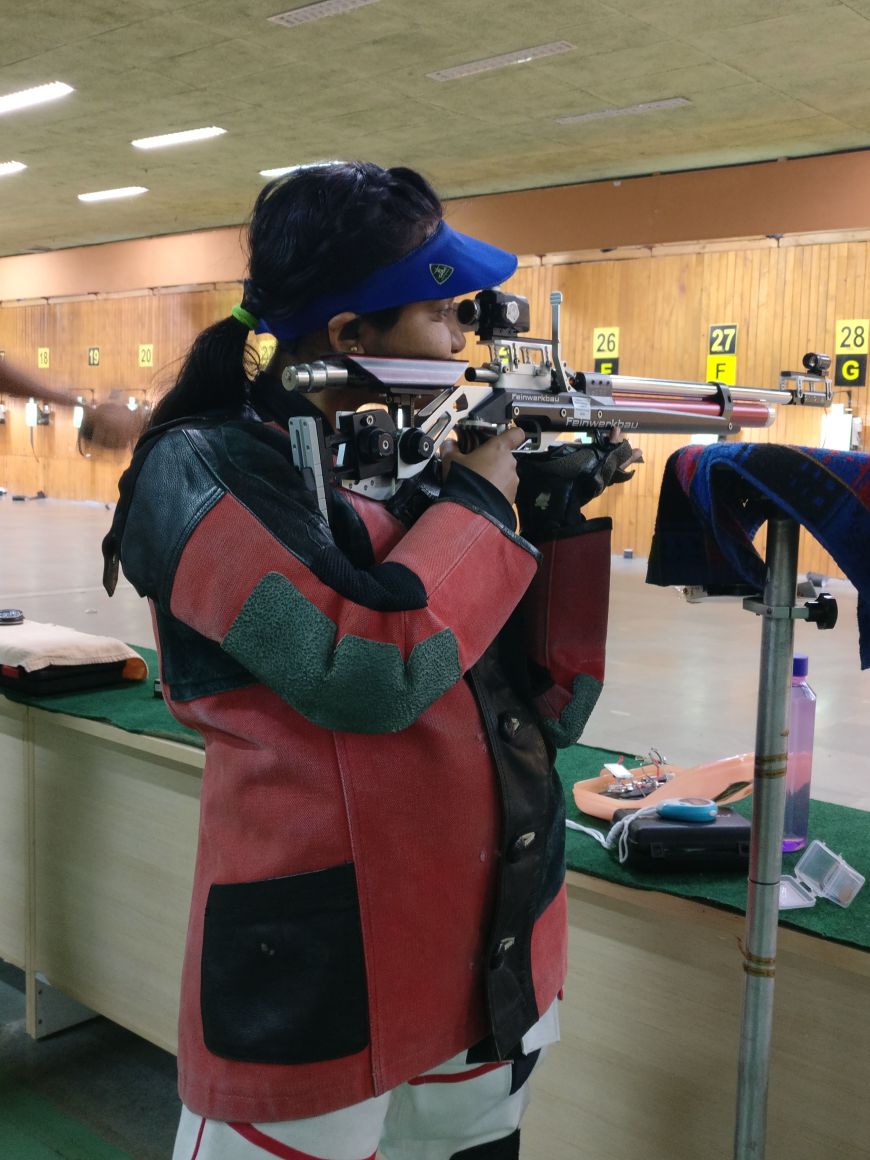 Aditi Shukla (TYBA) 2 Participated in 61st National rifle shooting competition 2017-18  held at kerala