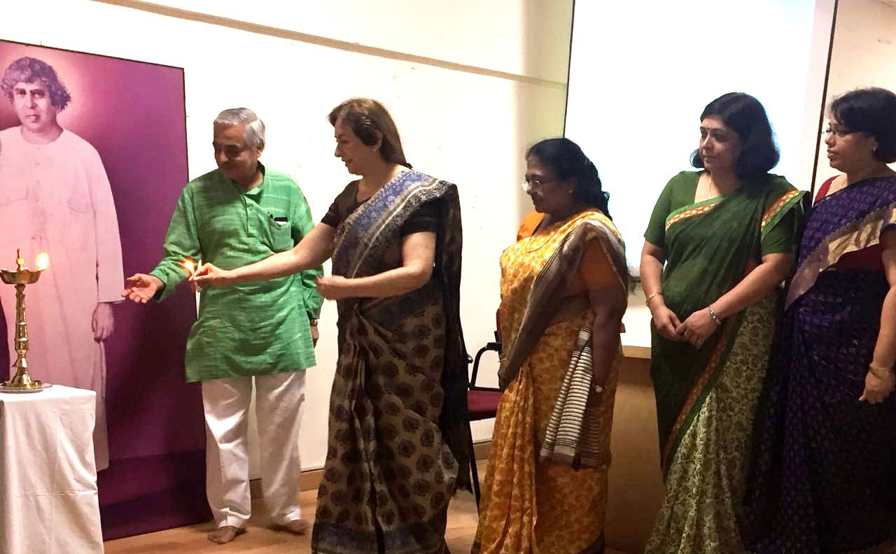 Lighting of the Lamp by Mr. Anwar Rajan, Principal - Dr. Gidwani, Mrs. Stella Ambrose, Dr. Shalini Iyer and NSS PO Veena Kenchi