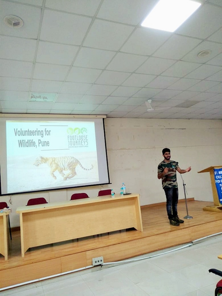 Mr.Paresh sharing tips on Volunteering for Wildlife