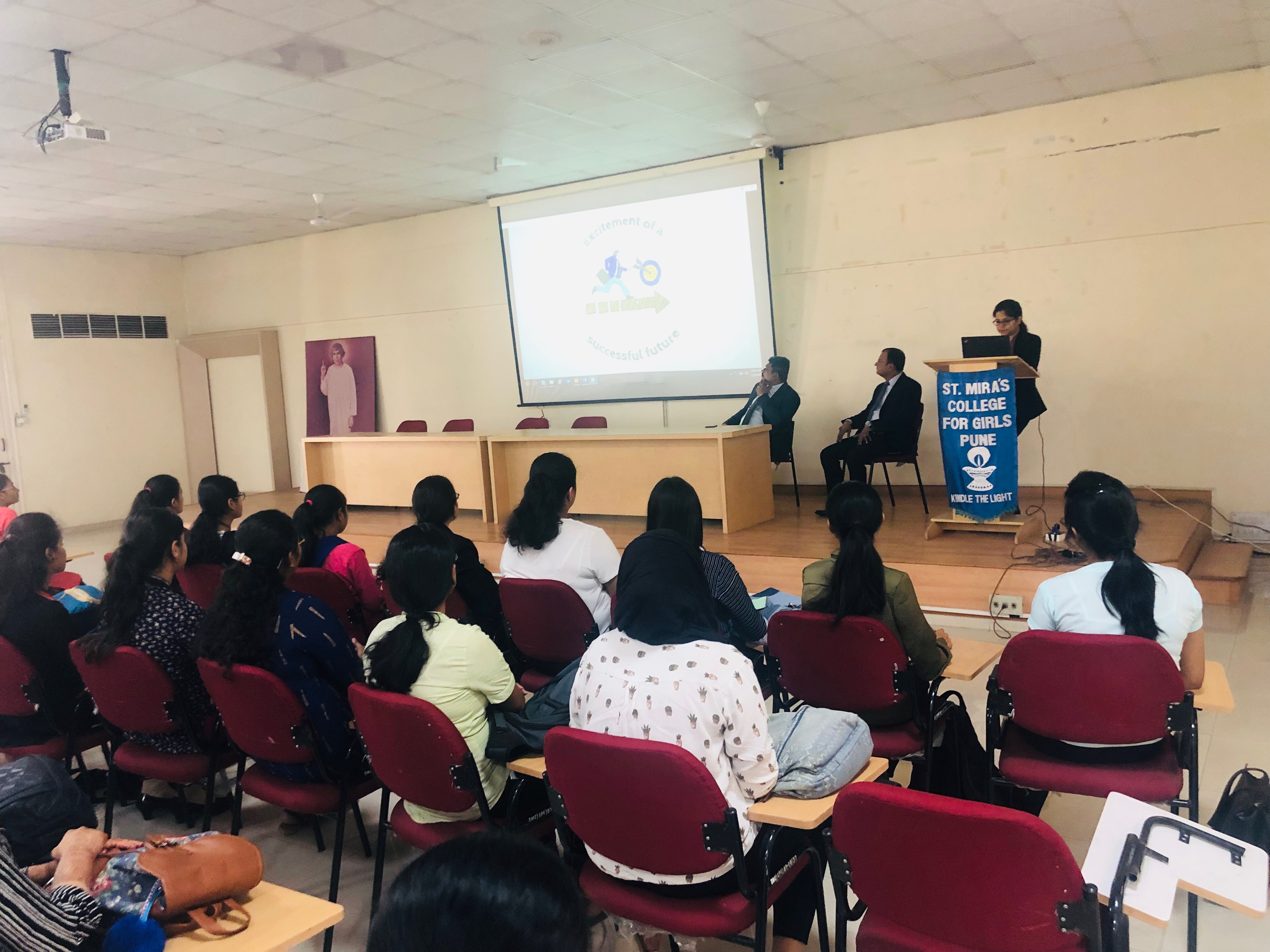 Students in the KPMG orientation